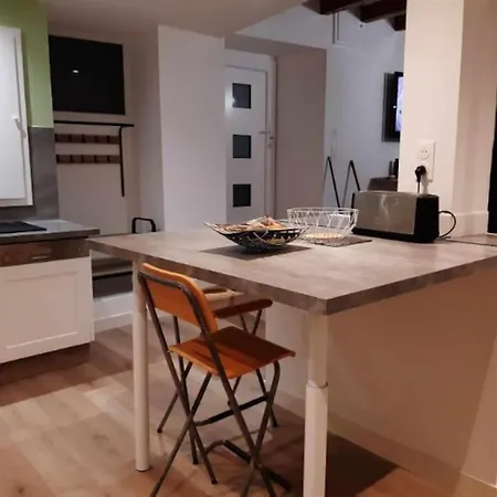 Maison Charmante St Aventin Classee 2 Etoiles *